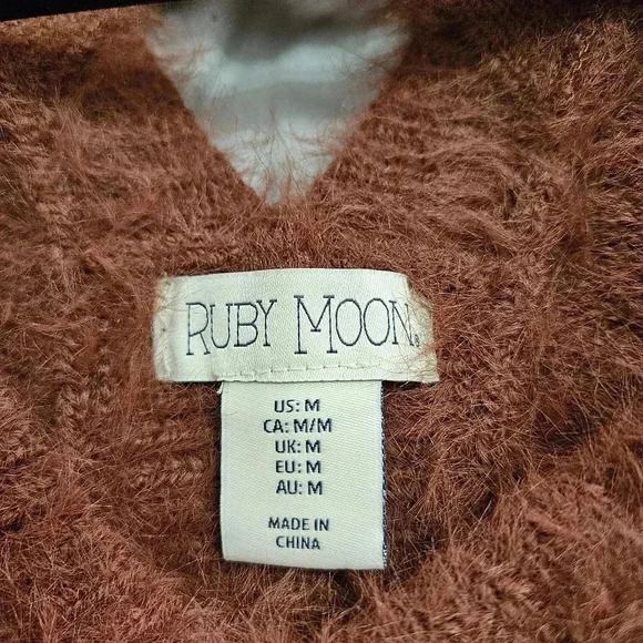 Ruby Moon Eyelash Tunic Sweater Women’s Size Medium, Lattice Back, Soft - Picture 7 of 8
